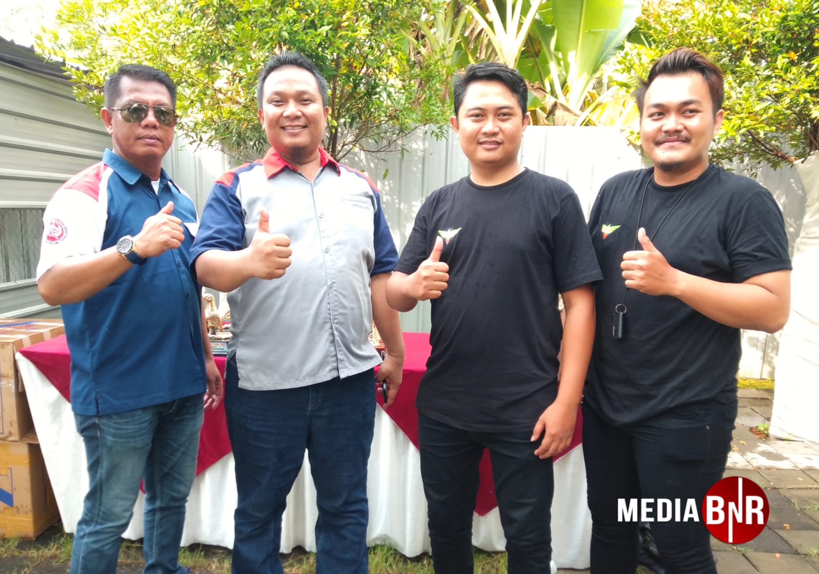 Support produk sangkar KHF Decal dari Iqbal KHF